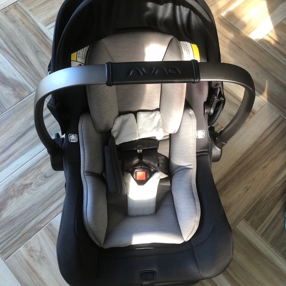 Nuna pipa lite lx car seat